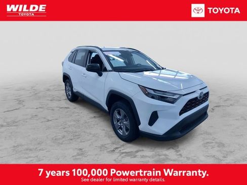 Certified 2025 Toyota RAV4 LE AWD/4WD image 3