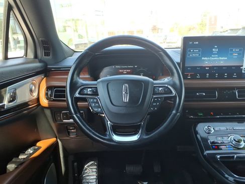 Certified 2023 Lincoln Nautilus Reserve w/ Equipment Group 202A AWD/4WD image 15