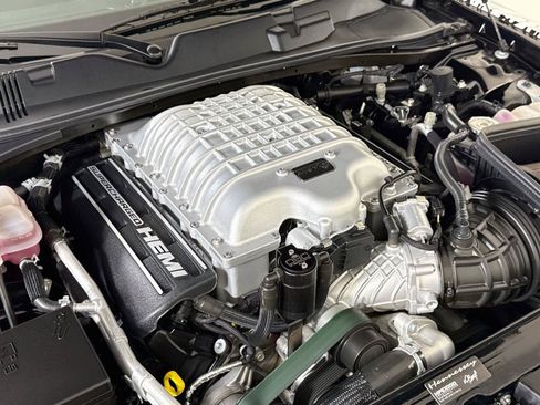 Used 2022 Dodge Challenger SRT Hellcat RWD image 35