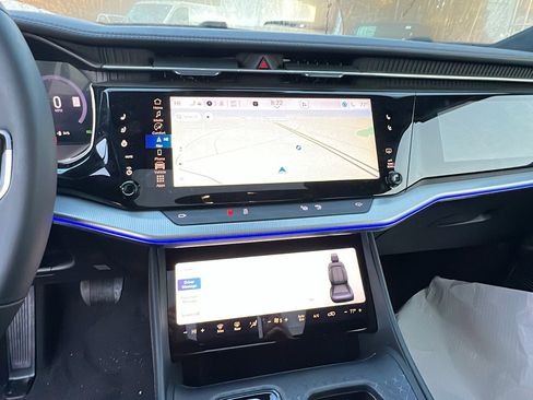 Used 2024 Jeep Wagoneer Launch Edition image 33