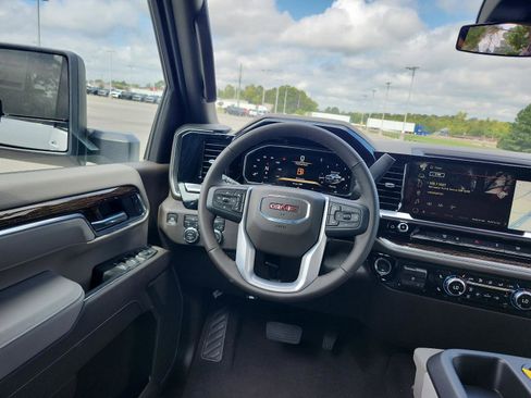 New 2026 GMC Sierra 3500 SLE w/ SLE Convenience Package image 8