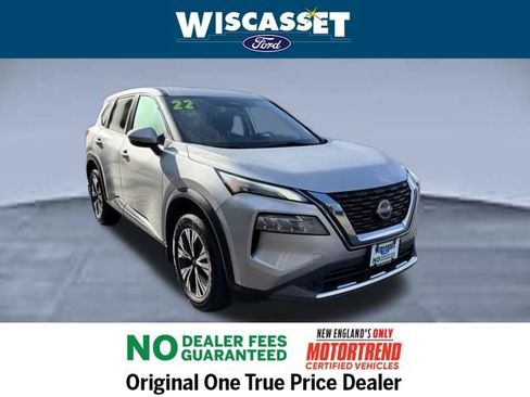 Used 2022 Nissan Rogue SV image 1