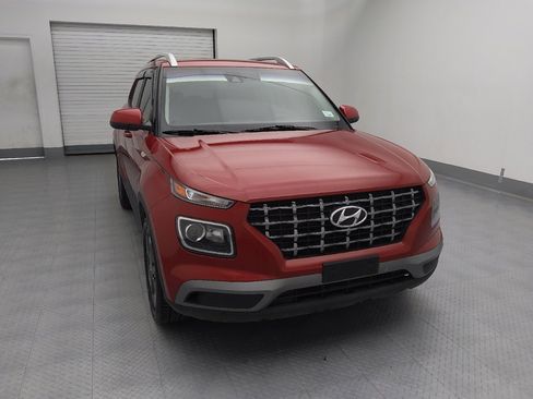 Used 2021 Hyundai Venue SEL image 14