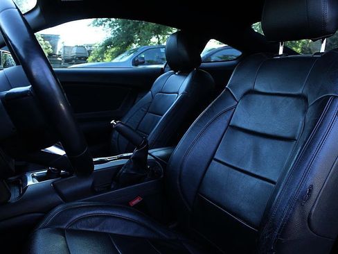 Used 2021 Ford Mustang GT w/ GT Performance Package RWD image 14