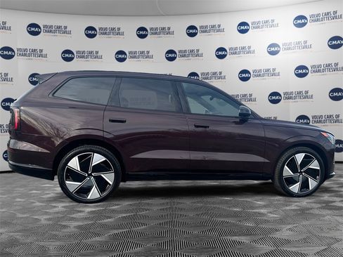 New 2025 Volvo EX90 Ultra image 6