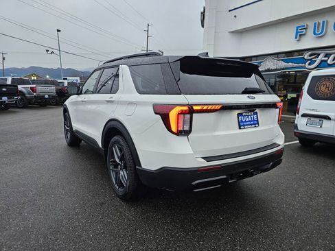 New 2026 Ford Explorer ST-Line w/ ST-Line Street Pack image 5