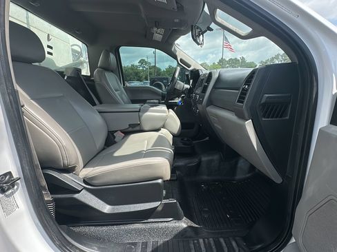 Used 2019 Ford F550 4x4 Regular Cab Super Duty image 16