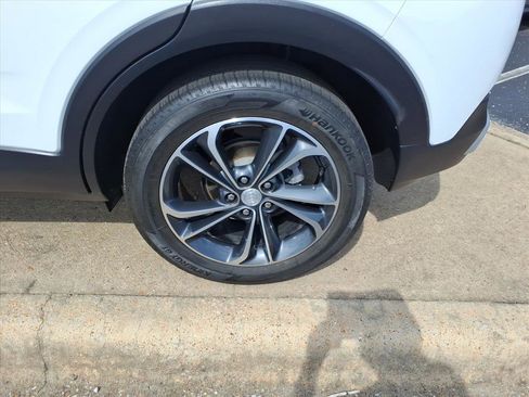 Used 2023 Buick Encore GX Select image 29