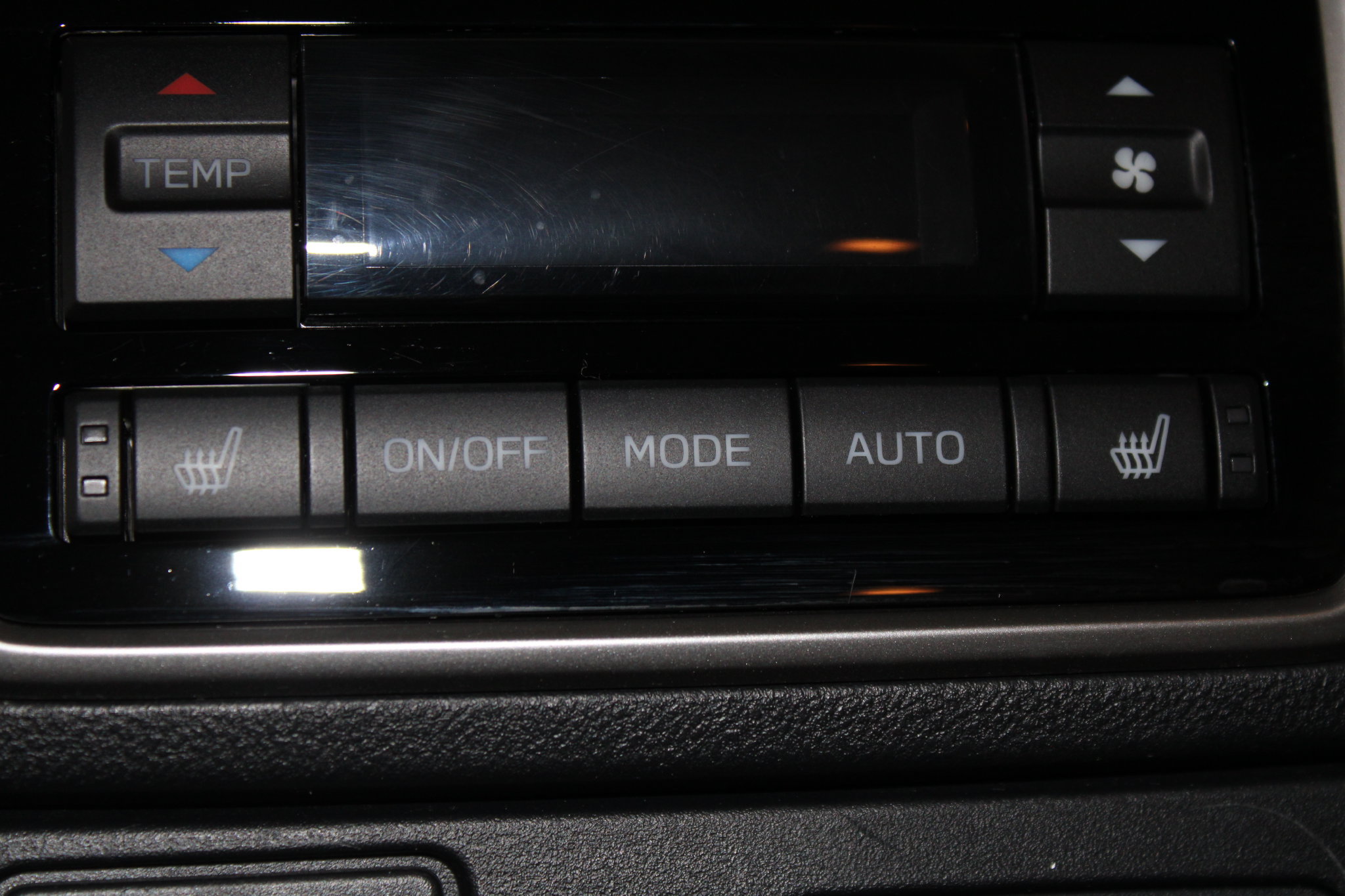 Used 2023 Subaru Ascent Limited AWD/4WD image 19