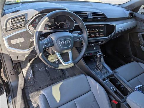 Used 2024 Audi Q3 2.0T Premium Plus AWD/4WD image 10
