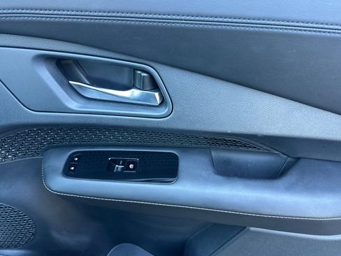 Used 2023 Nissan Ariya FWD image 22