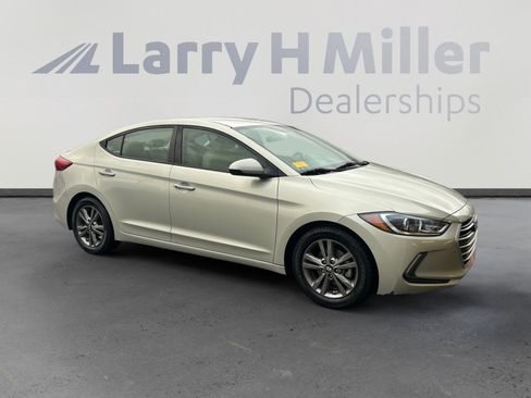 Used 2017 Hyundai Elantra SE w/ SE A/T Tech Package 03 image 8