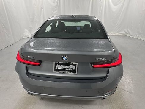 Used 2025 BMW 330i xDrive Sedan AWD/4WD image 4