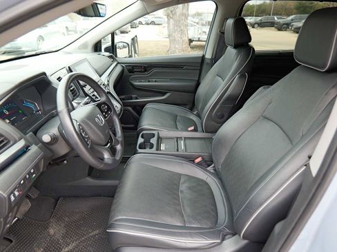 Used 2023 Honda Odyssey Elite image 10