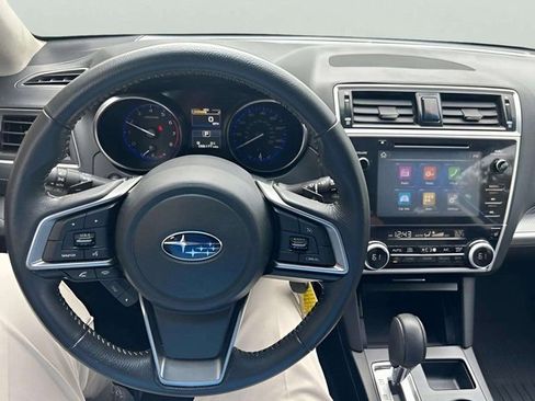 Used 2018 Subaru Outback 2.5i Premium image 6