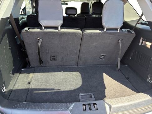 Used 2023 Ford Explorer XLT w/ Equipment Group 202A RWD image 19