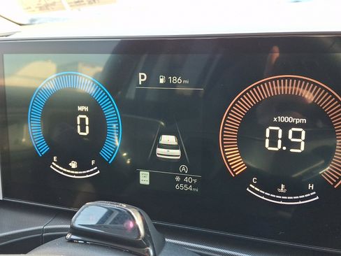 Certified 2025 Hyundai Santa Fe SEL image 20