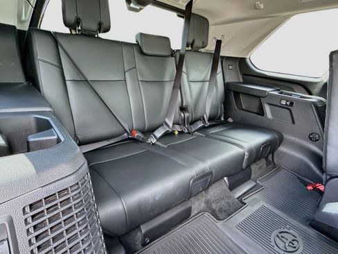 Used 2023 Toyota Sequoia SR5 w/ SR5 Premium Package AWD/4WD image 21