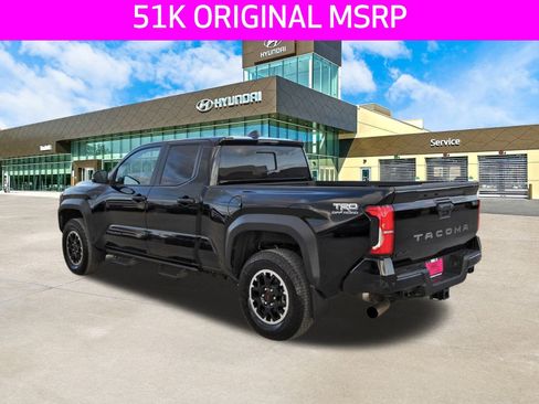 Used 2024 Toyota Tacoma TRD Off-Road image 8