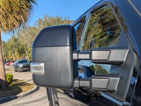 Used 2022 Ford F350 Lariat image 12