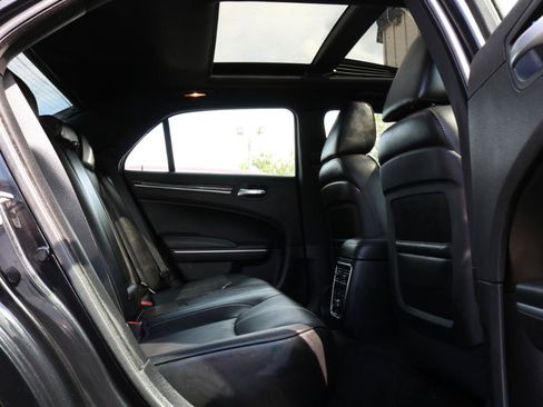 Used 2011 Chrysler 300 C AWD/4WD image 41