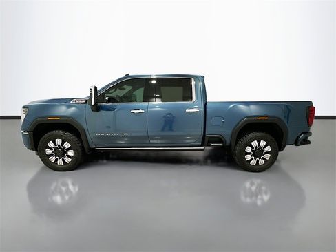 Certified 2024 GMC Sierra 2500 Denali w/ Denali Reserve Package image 4