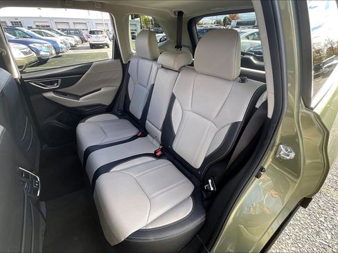 Used 2019 Subaru Forester Limited image 18