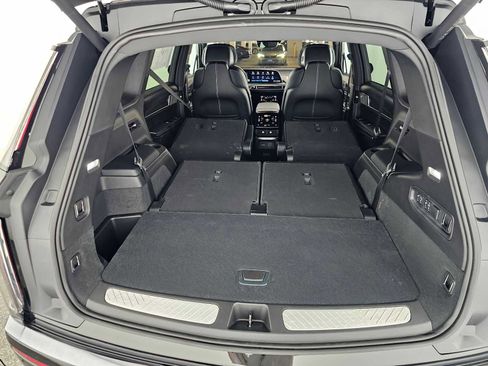 New 2026 Cadillac Vistiq Sport w/ LPO, Floor Liner Package AWD/4WD image 16