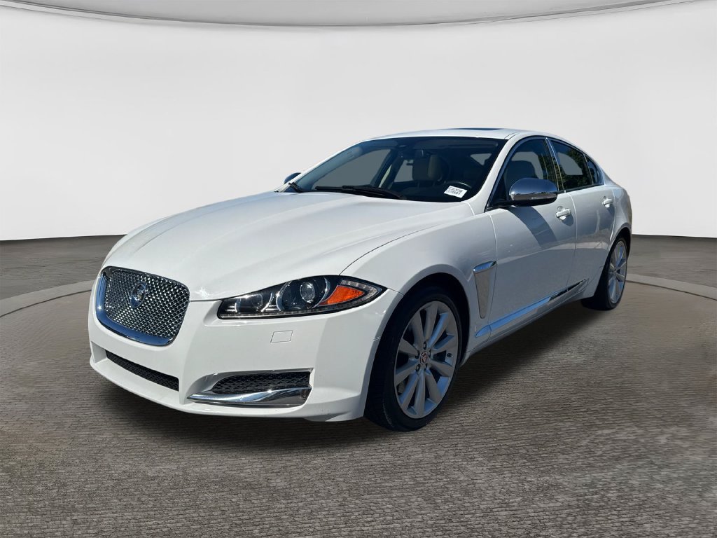 Used 2013 Jaguar XF RWD image 3