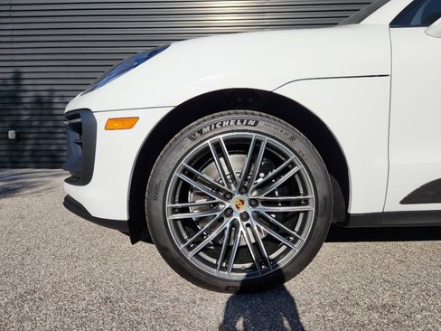 New 2026 Porsche Macan GTS image 11