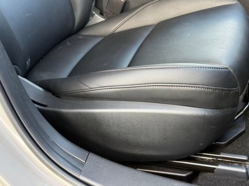 Used 2025 MAZDA MAZDA3 s FWD image 22