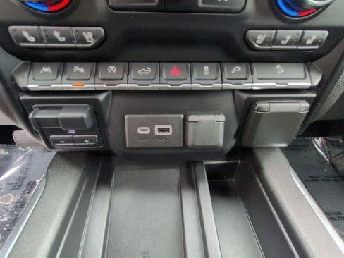 Used 2019 Chevrolet Silverado 1500 High Country w/ Technology Package image 36