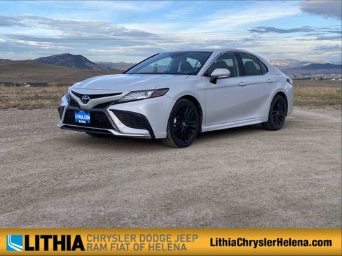 Used 2023 Toyota Camry XSE image 1