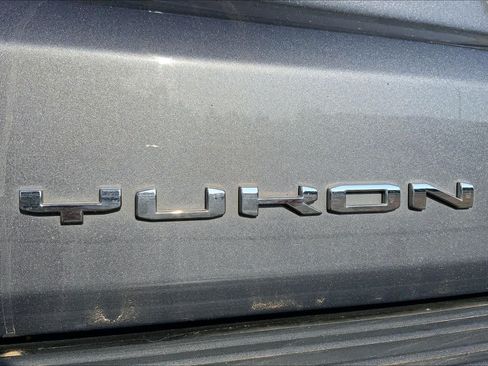 Used 2022 GMC Yukon XL SLT w/ SLT Premium Package AWD/4WD image 31