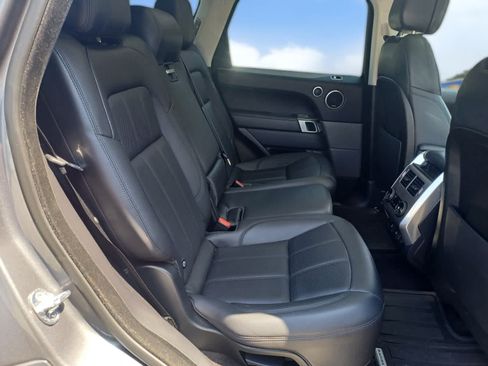 Used 2019 Land Rover Range Rover Sport HSE AWD/4WD image 30