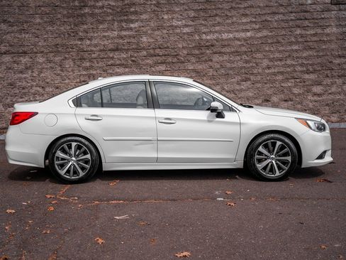 Used 2015 Subaru Legacy 2.5i Limited image 4