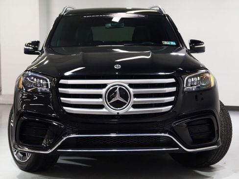 Certified 2025 Mercedes-Benz GLS 450 4MATIC image 3