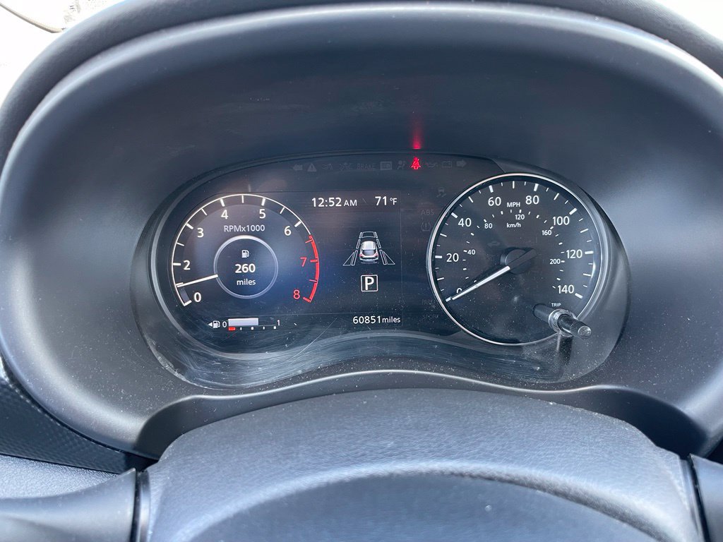 Used 2024 Nissan Kicks SV w/ Interior Electronics Package FWD image 9