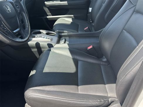 Used 2023 Honda Ridgeline RTL-E image 12