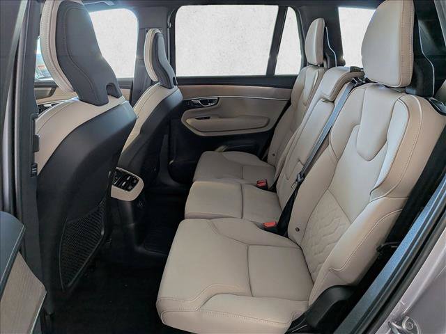 New 2026 Volvo XC90 T8 Plus w/ Protection Package Premier AWD/4WD image 17