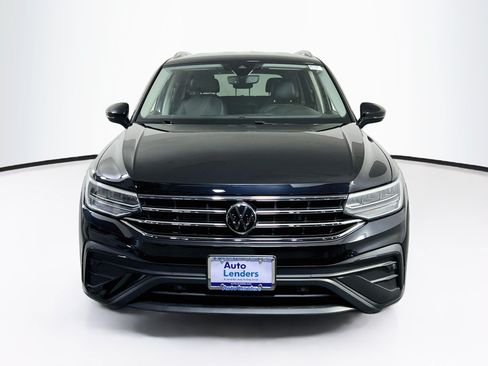 Used 2022 Volkswagen Tiguan SE AWD/4WD image 2