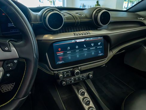 Certified 2020 Ferrari Portofino RWD image 16