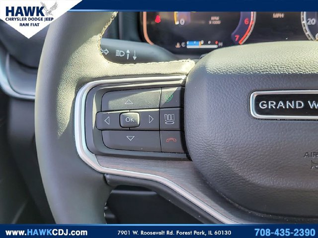 Used 2026 Jeep Grand Wagoneer Limited AWD/4WD image 15