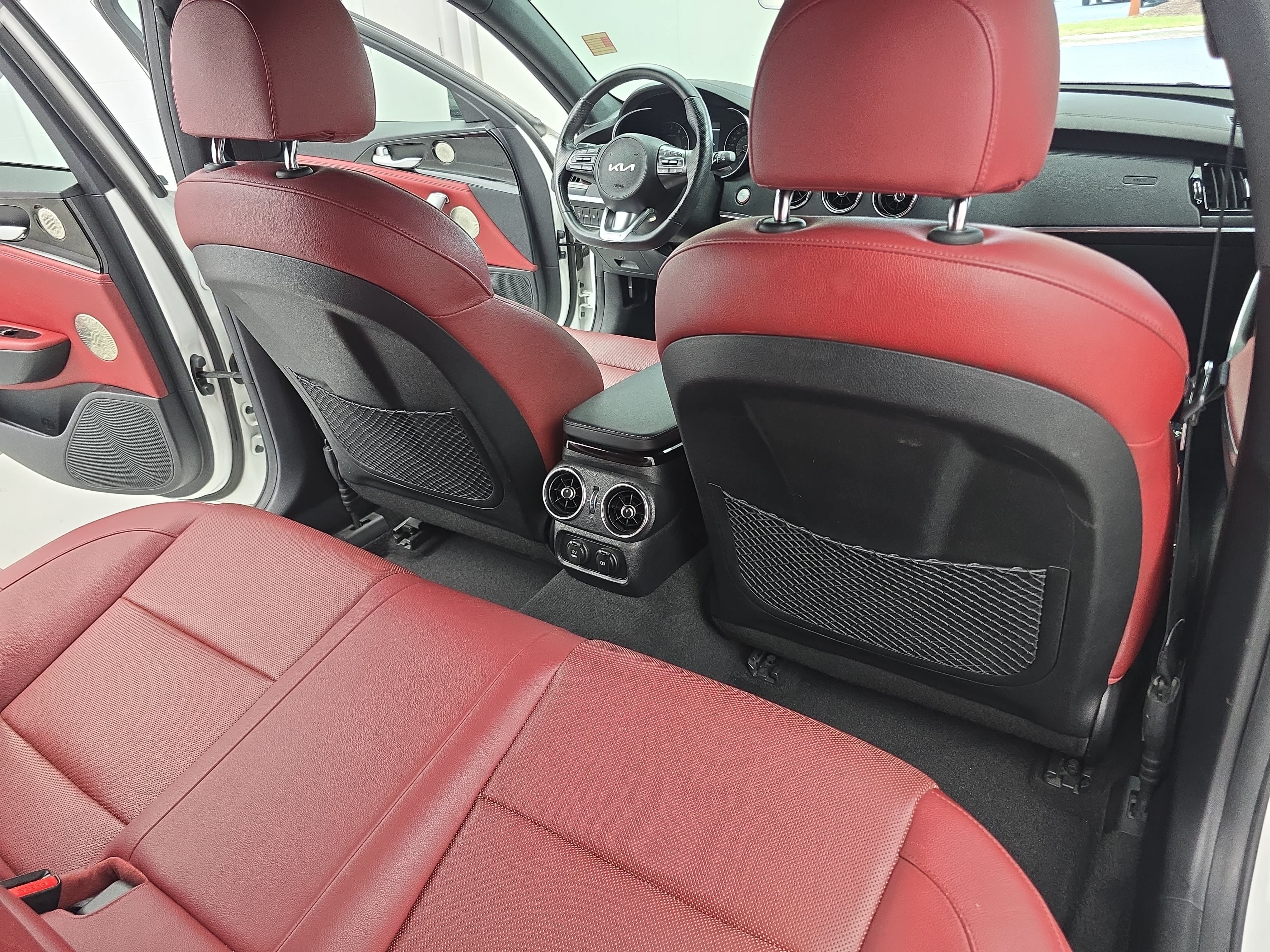 Used 2023 Kia Stinger GT-Line w/ Sun & Sound Package RWD image 11