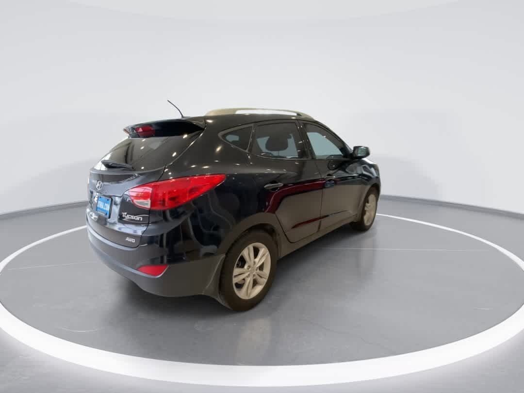 Used 2011 Hyundai Tucson GLS AWD/4WD image 8