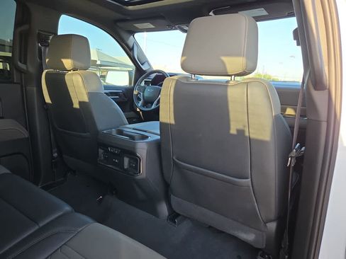 Used 2023 Chevrolet Silverado 1500 ZR2 w/ Technology Package AWD/4WD image 16