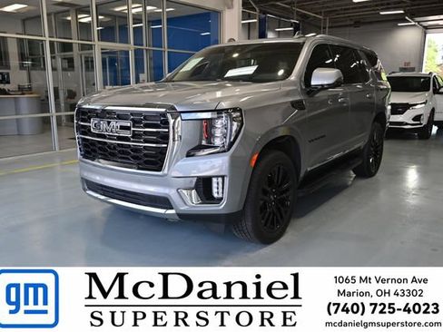 Used 2024 GMC Yukon SLT w/ SLT Luxury Package AWD/4WD image 1