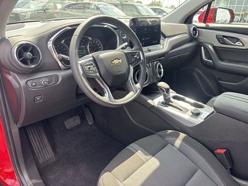 Used 2024 Chevrolet Blazer LT w/ Convenience Package FWD image 10