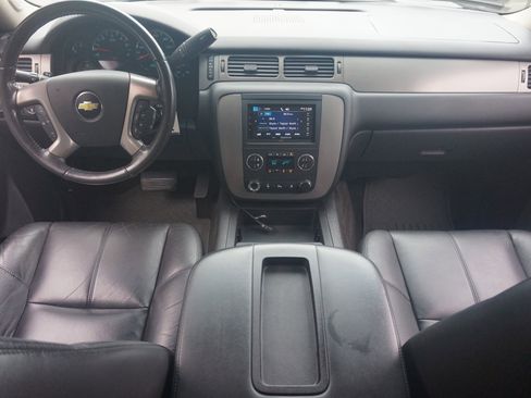 Used 2011 Chevrolet Avalanche LT w/ Luxury Package image 22