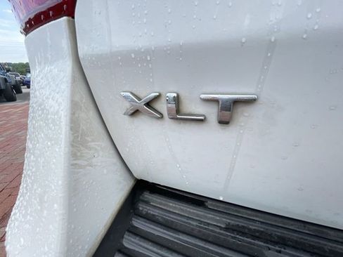 Used 2020 Ford Expedition XLT w/ Equipment Group 202A RWD image 16